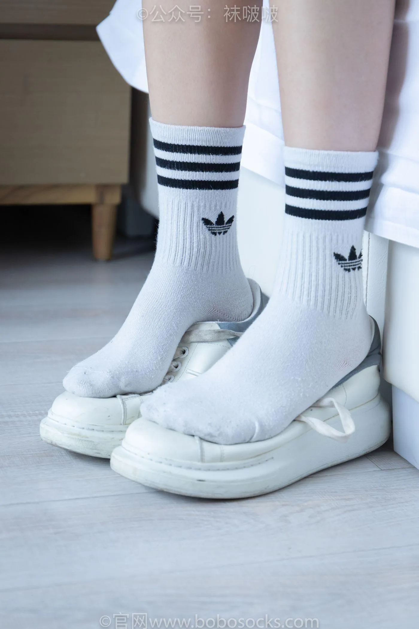 [BoBoSocks袜啵啵]NO.003 果冻-麦昆鞋、白色脏棉袜 [133P]插图4